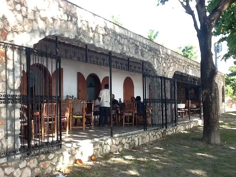 Hotel Auberge Du Rayon Vert à Port-Salut