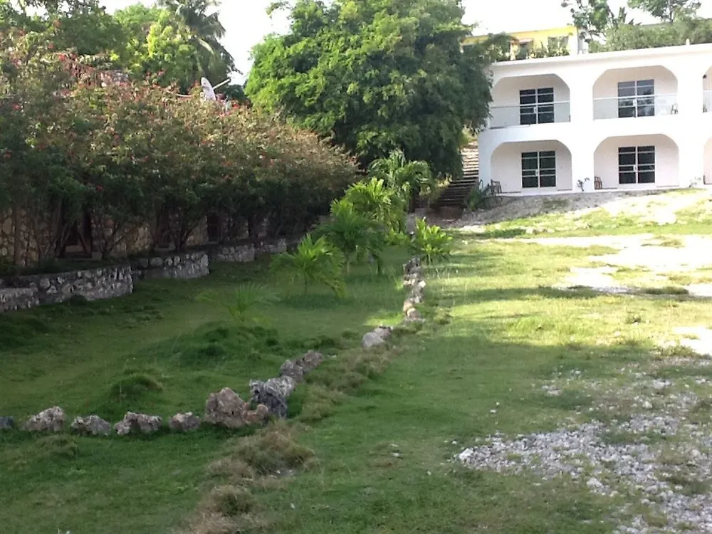 ***  Hotel Auberge Du Rayon Vert à Port-Salut Haïti