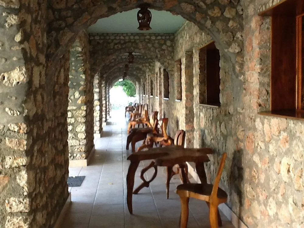 Hotel Auberge Du Rayon Vert Port-Salut Haití